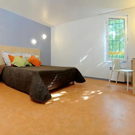 Hotel Balladins Chelles 2*